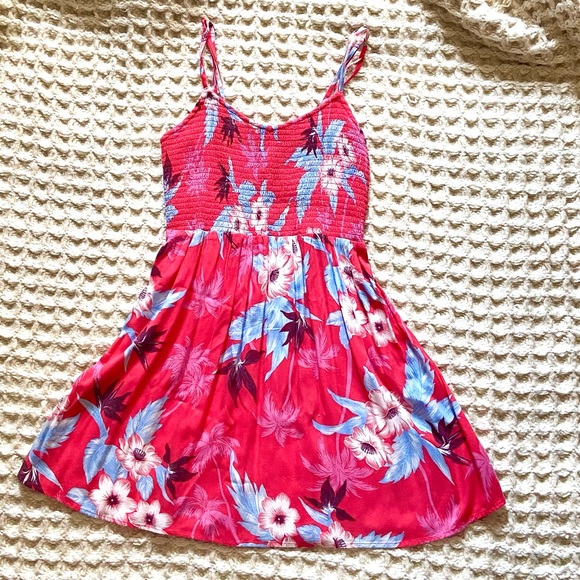 American Eagle Cut Out Floral Elastic Beach Dress - Picture 1 of 6
